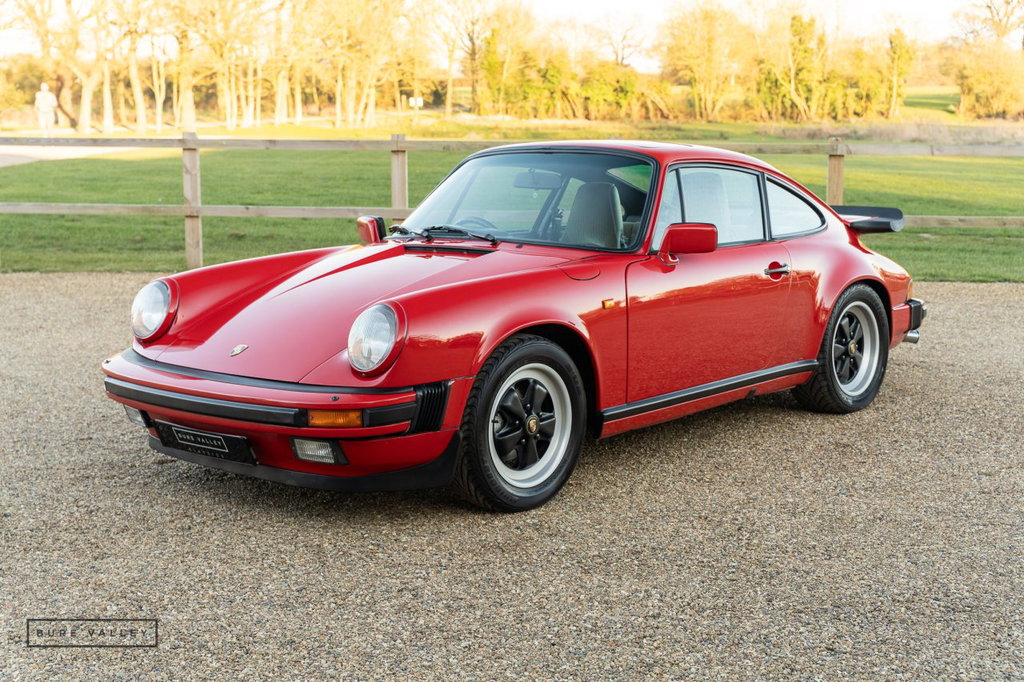 Porsche 911 Carrera 3.2