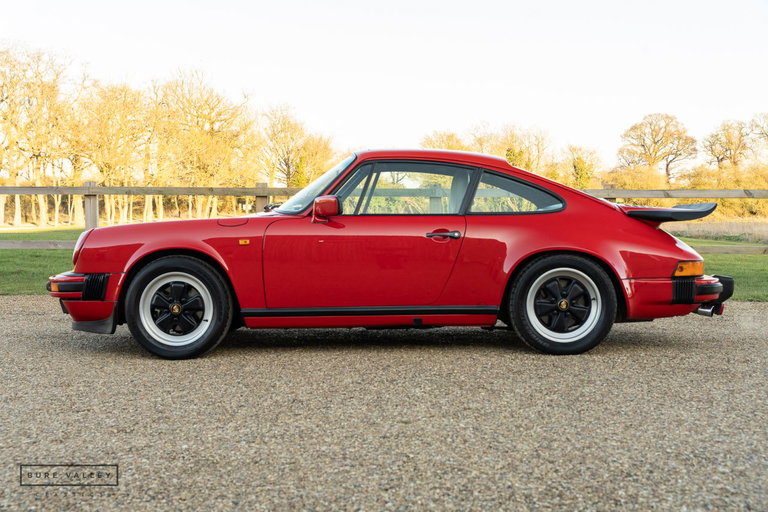 Porsche 911 Carrera 3.2