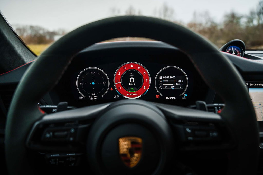 Porsche 992.2 Carrera 4 GTS