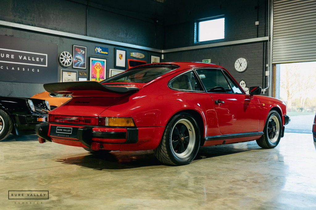 Porsche 911 Carrera 3.2