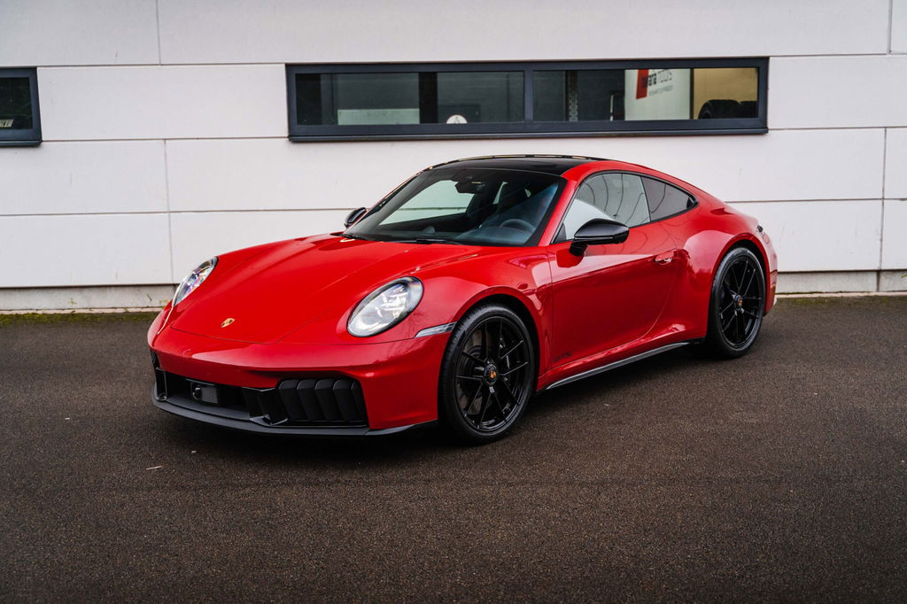 Porsche 992.2 Carrera 4 GTS