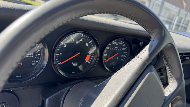 Porsche 911 Carrera 3.2