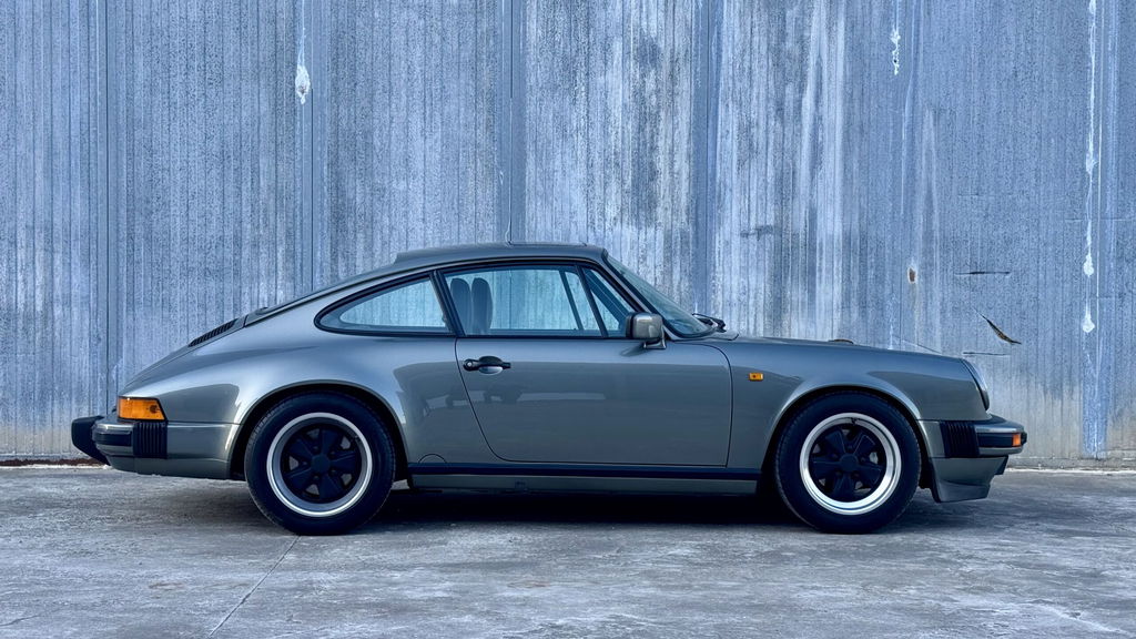 Porsche 911 Carrera 3.2