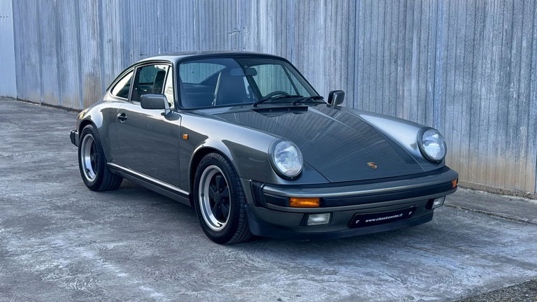 Porsche 911 Carrera 3.2