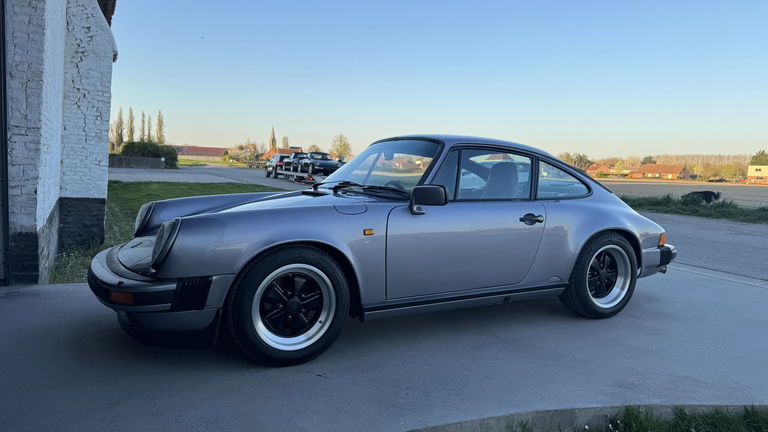 Porsche 911 Carrera 3.2