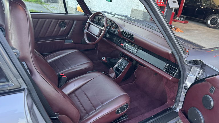 Porsche 911 Carrera 3.2