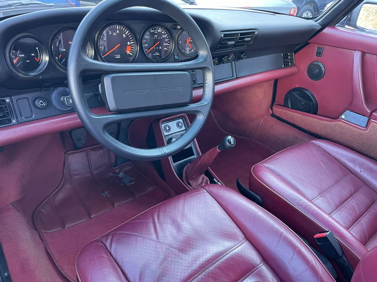 Porsche 911 Carrera 3.2