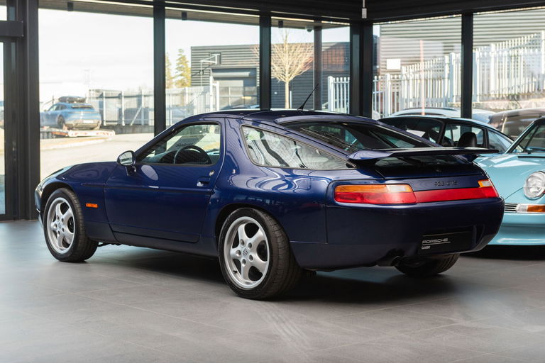 Porsche 928 GTS