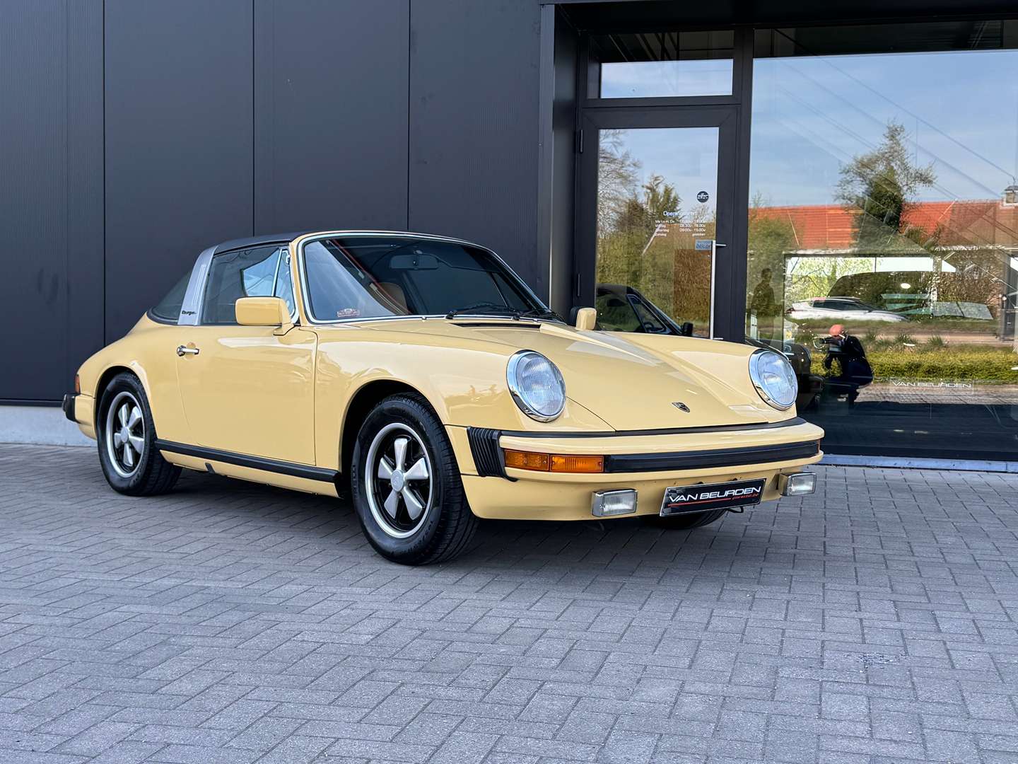 ユ*ページ Porsche 911 (G-Modell) 1974 - elferspot.com - Marketplace for