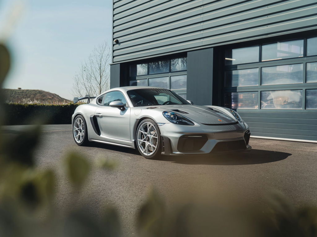 Porsche 718 Cayman GT4 RS