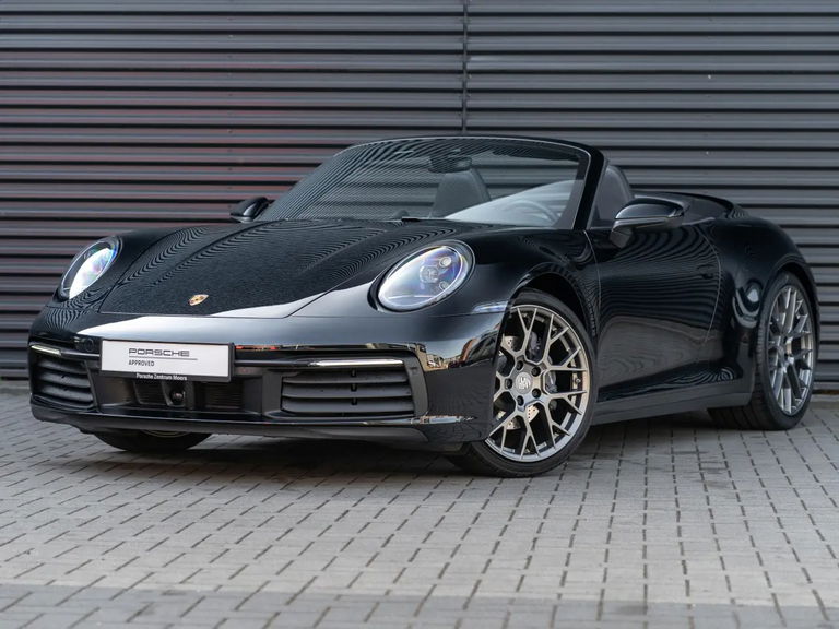 Porsche 992 Carrera