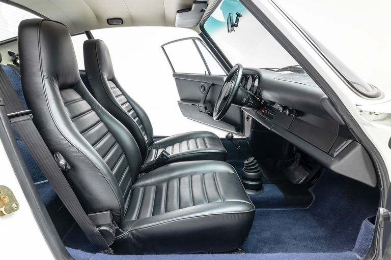 Porsche 911 Carrera 2,7