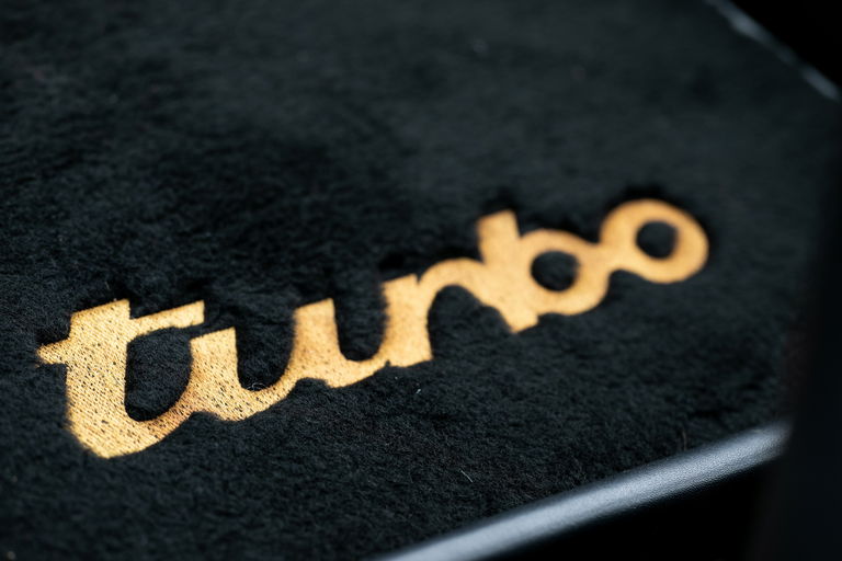 Porsche 911 Turbo 3.3 (US)