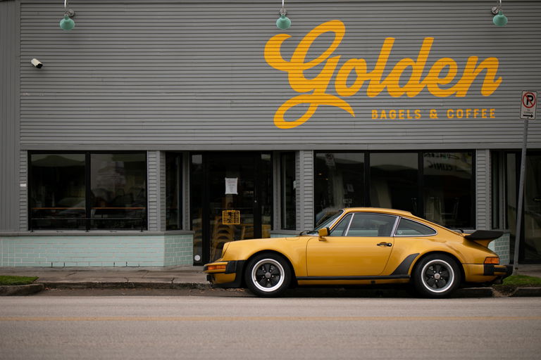 Porsche 911 Turbo 3.3 (US)