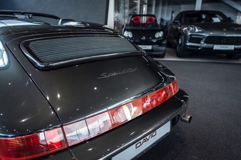 Porsche 964 Carrera 2 Speedster