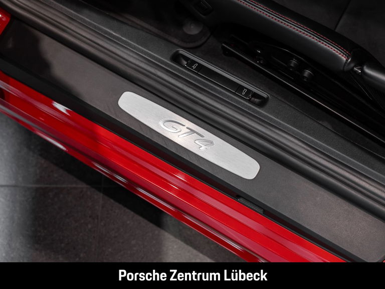 Porsche 718 Cayman GT4