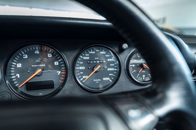 Porsche 964 Carrera 2 Speedster