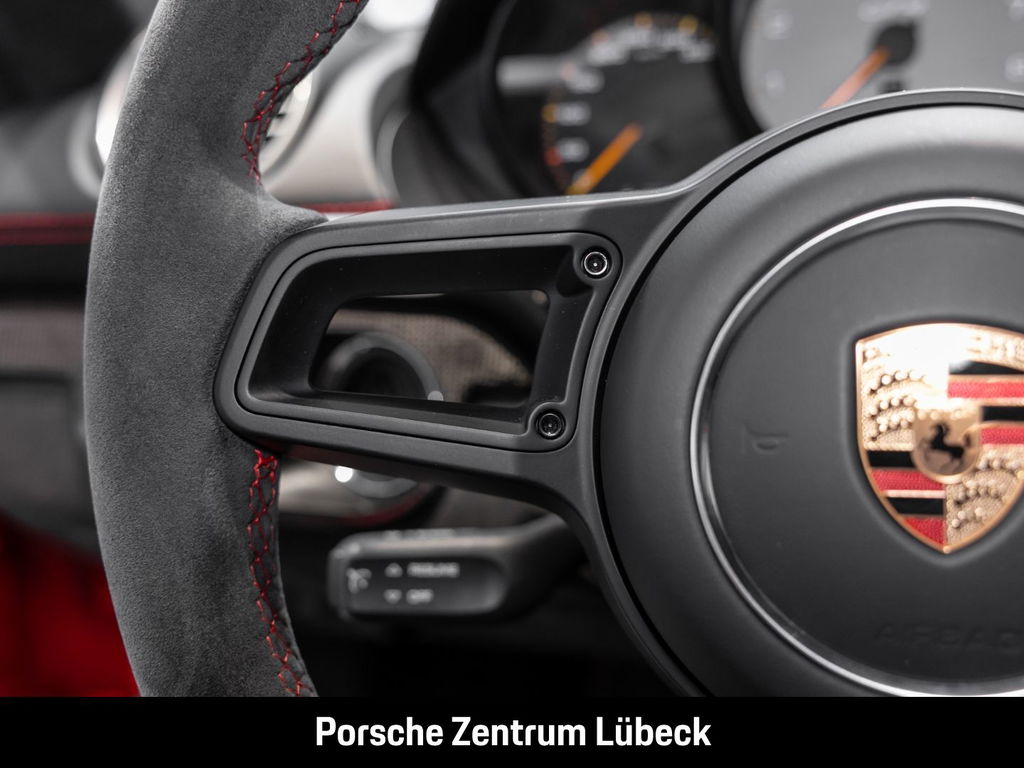 Porsche 718 Cayman GT4