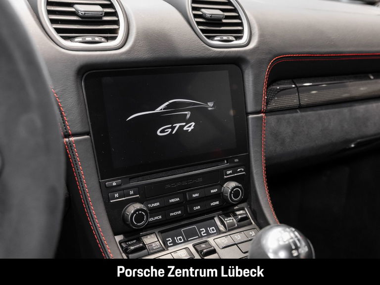 Porsche 718 Cayman GT4