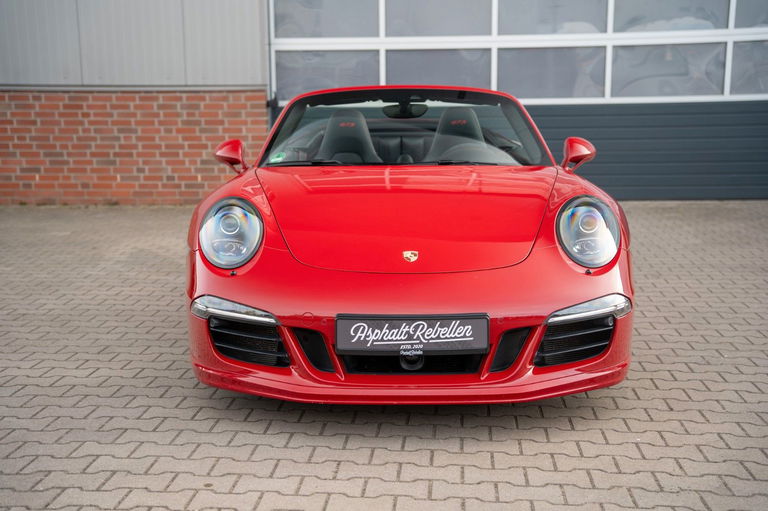 Porsche 991 Carrera GTS