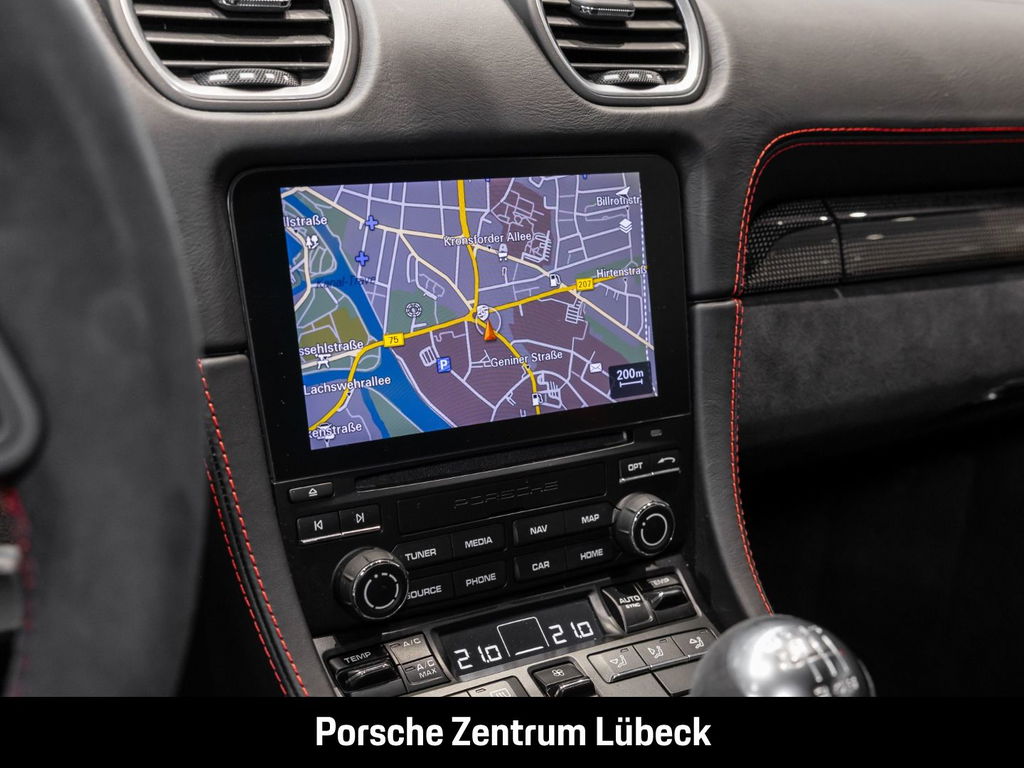 Porsche 718 Cayman GT4