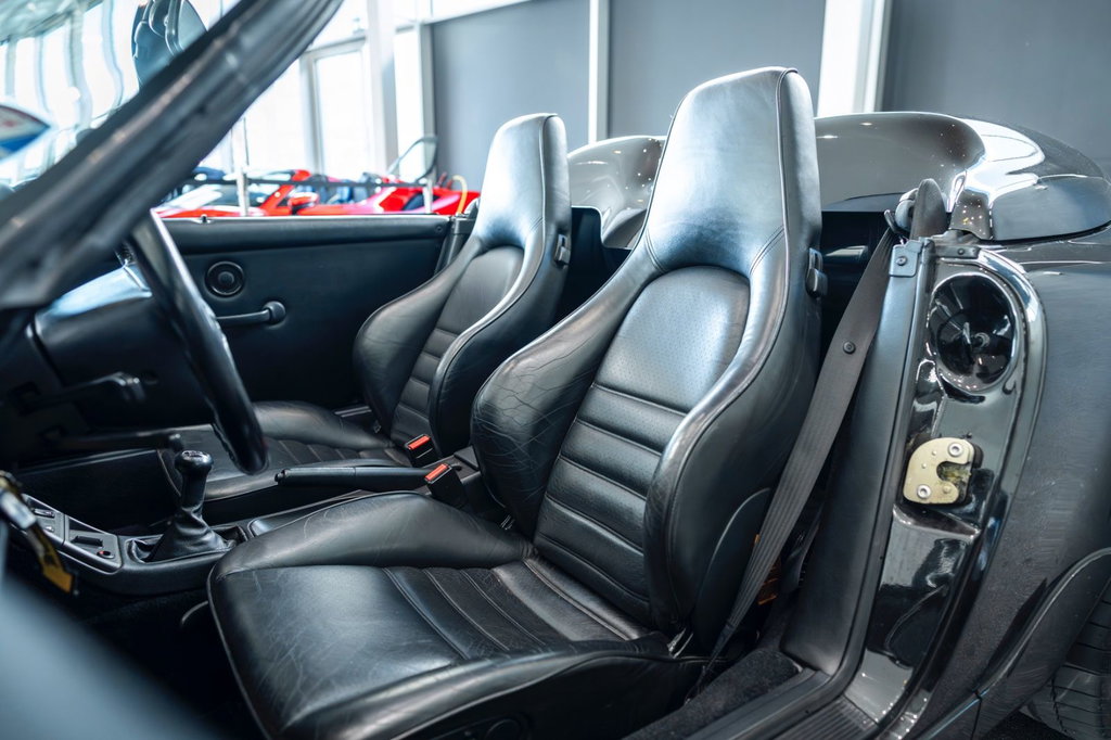 Porsche 964 Carrera 2 Speedster