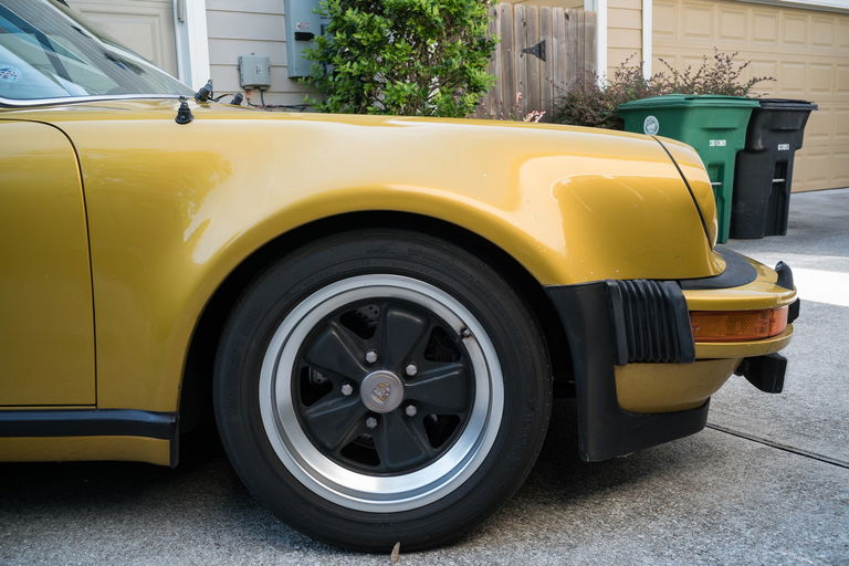 Porsche 911 Turbo 3.3 (US)