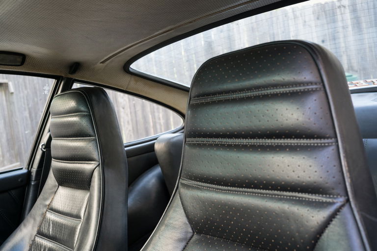 Porsche 911 Turbo 3.3 (US)