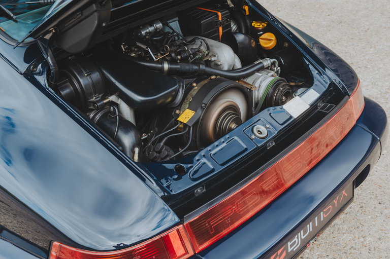 Porsche 964 Carrera 2