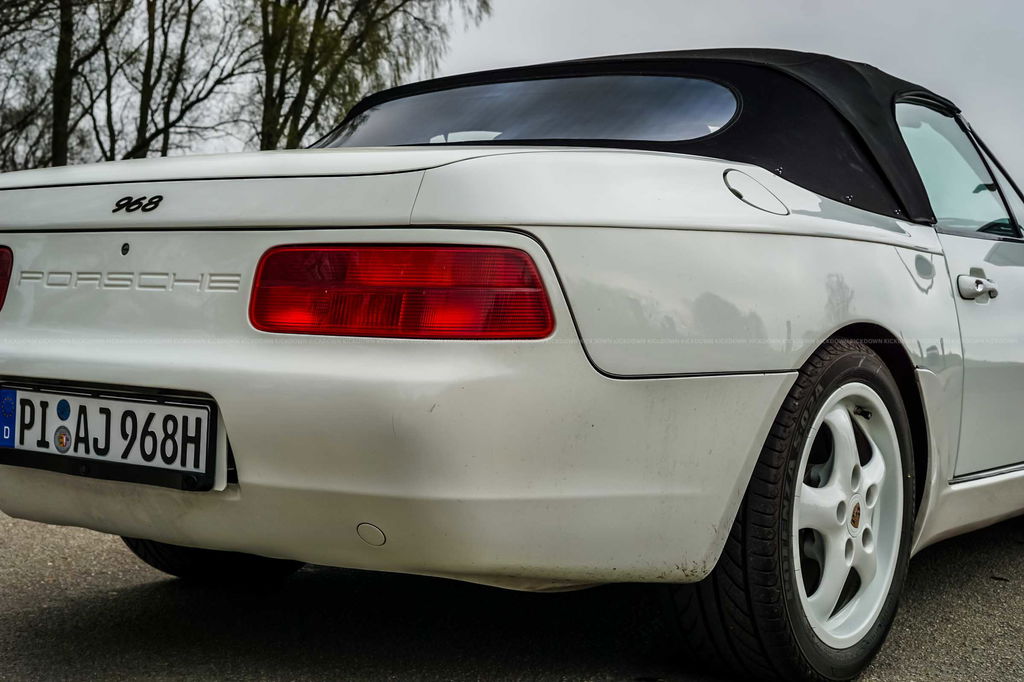 Porsche 968