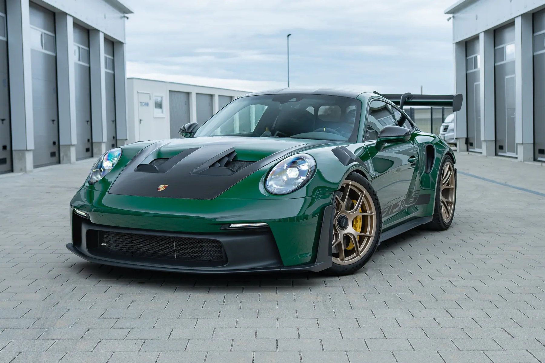 Porsche 992 GT3 RS 2025 - elferspot.com - Marketplace for Porsche