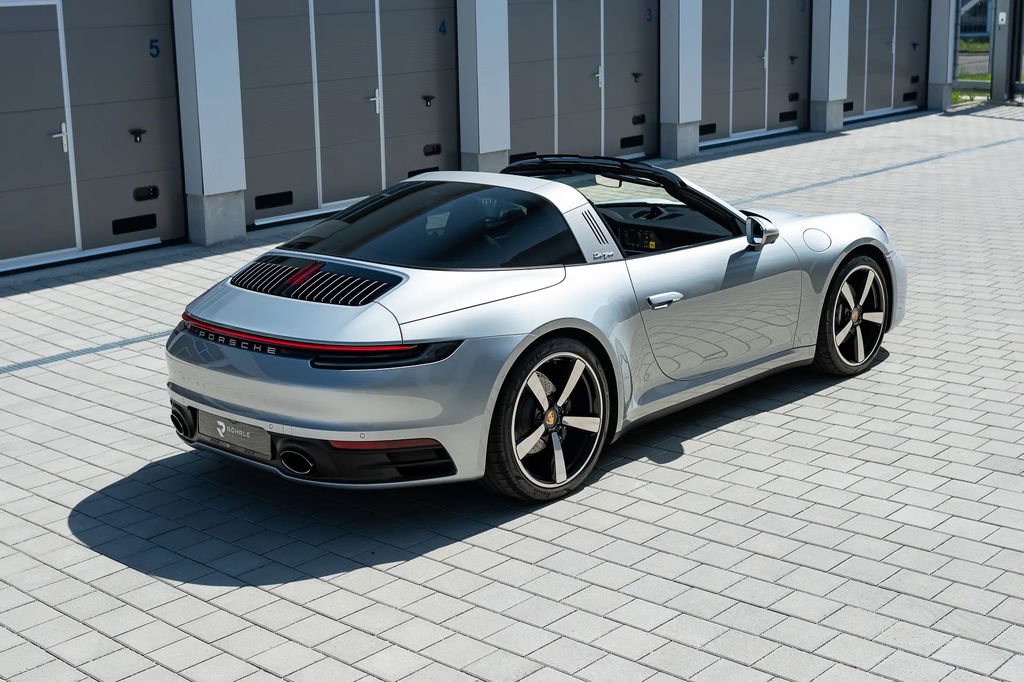 Porsche 992 Targa 4