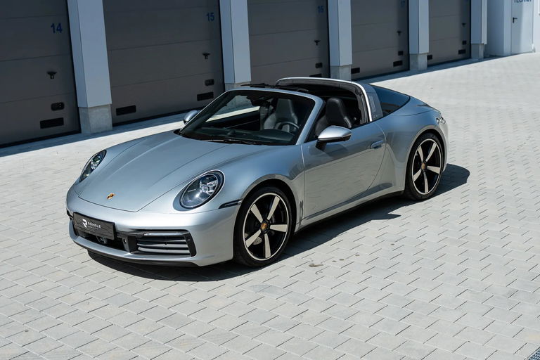 Porsche 992 Targa 4