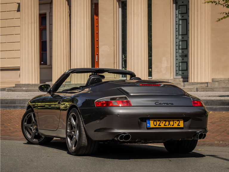 Porsche 996 Carrera