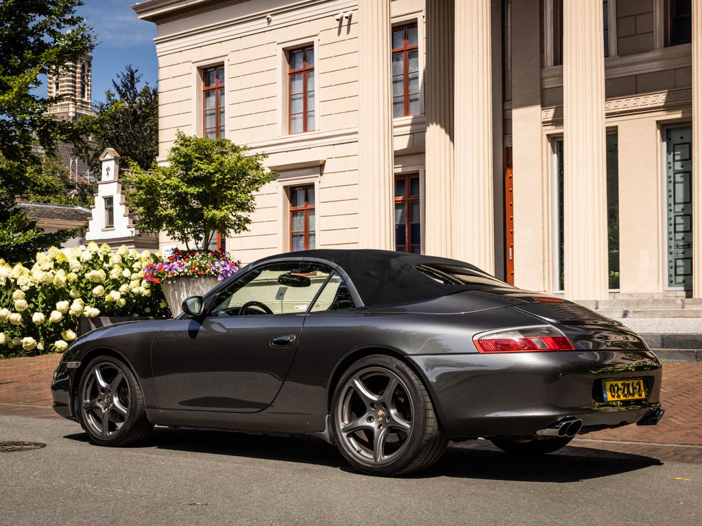 Porsche 996 Carrera