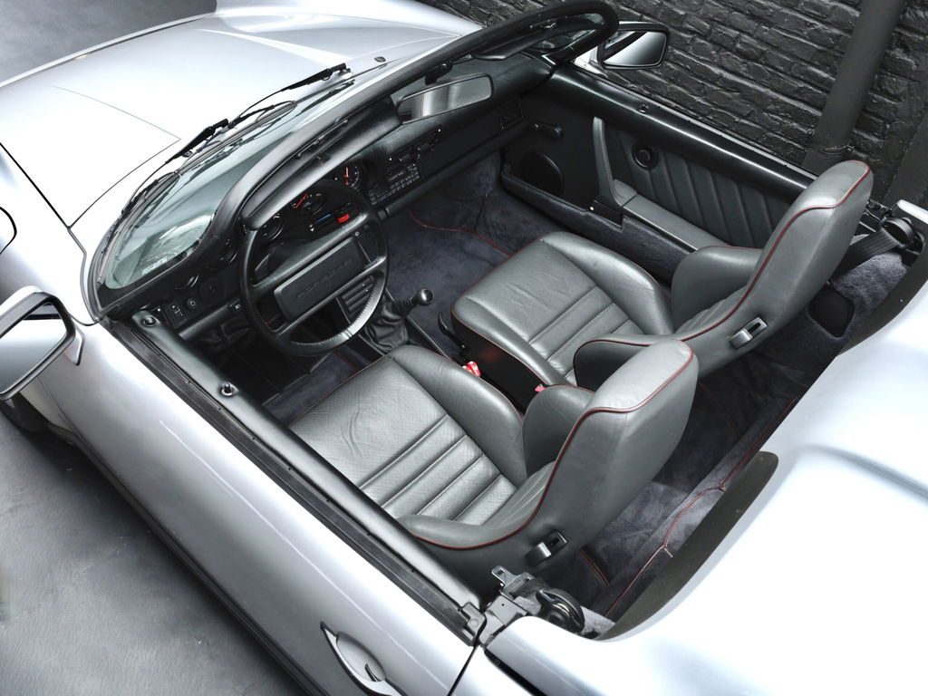 Porsche 911 Carrera 3.2 Speedster