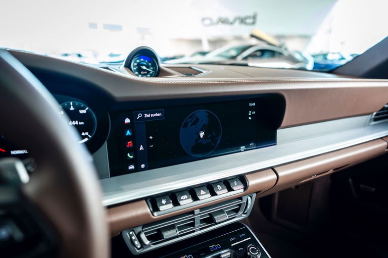 Porsche 992 Carrera 4S