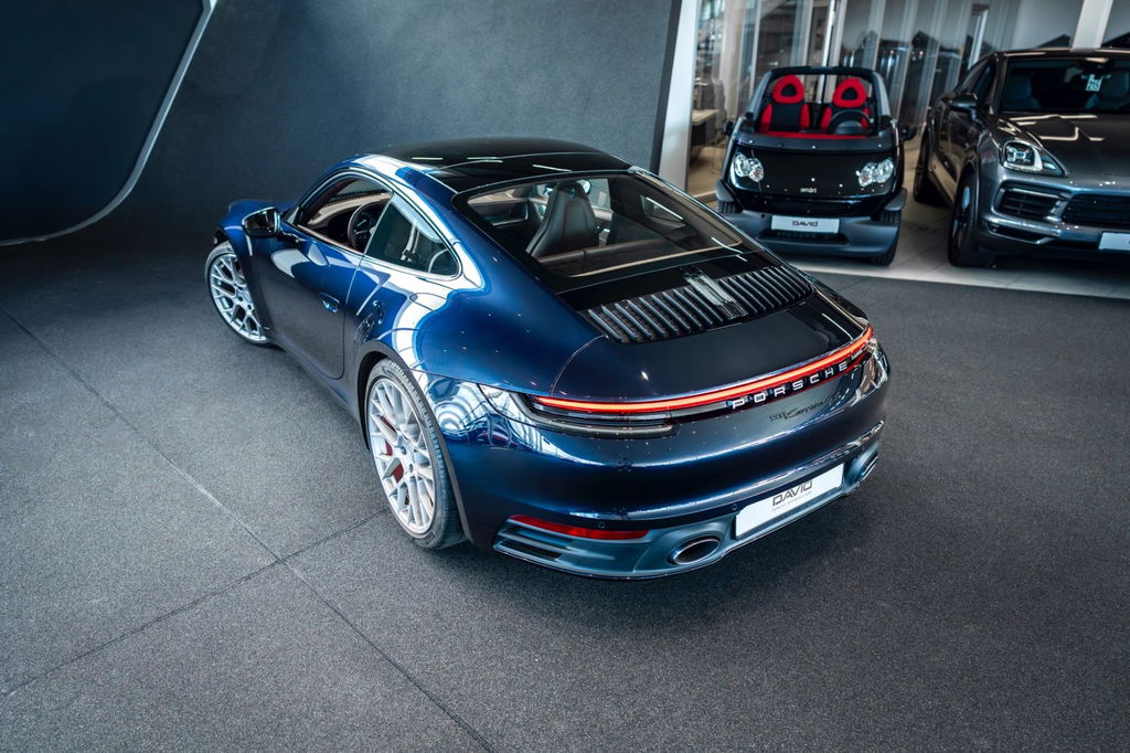 Porsche 992 Carrera 4S
