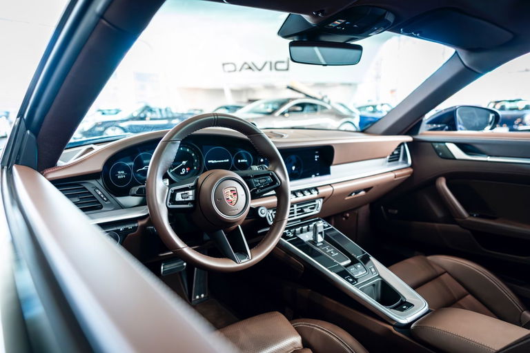 Porsche 992 Carrera 4S