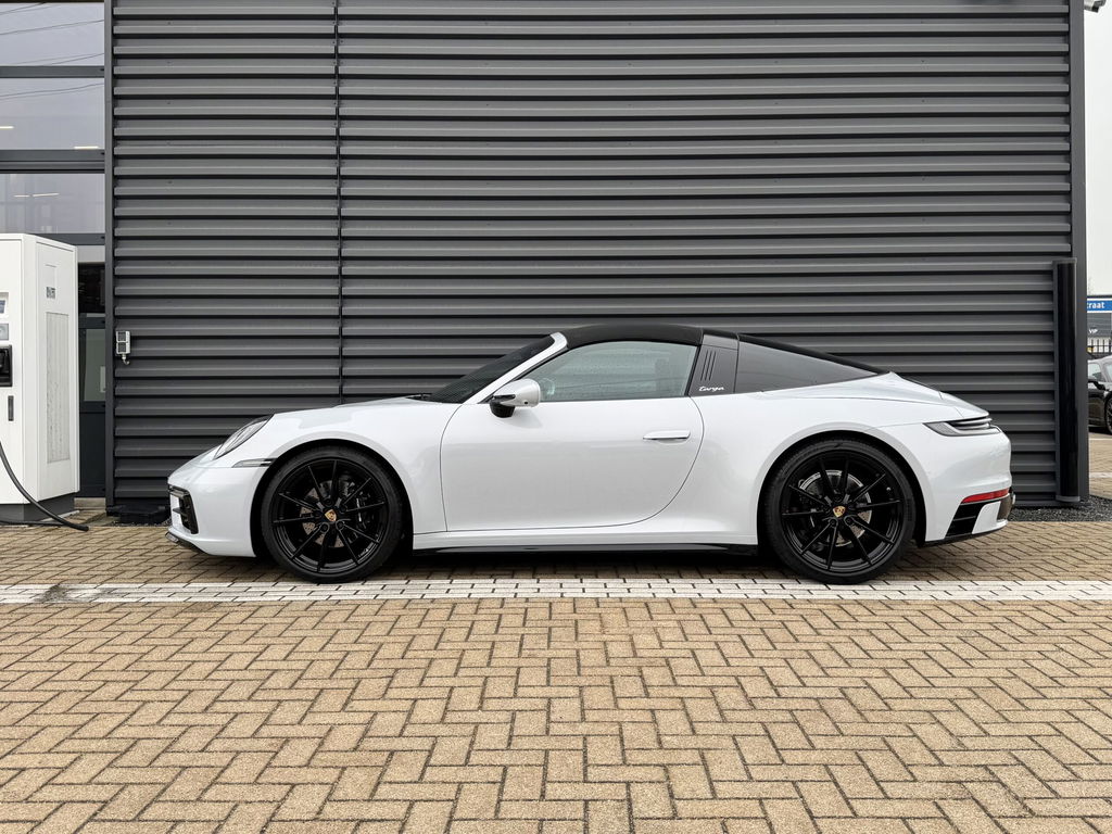 Porsche 992 Targa 4