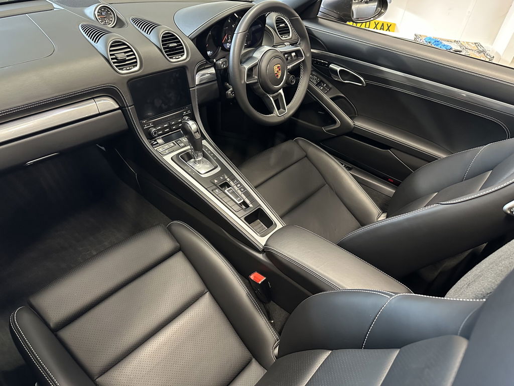 Porsche 718 Boxster