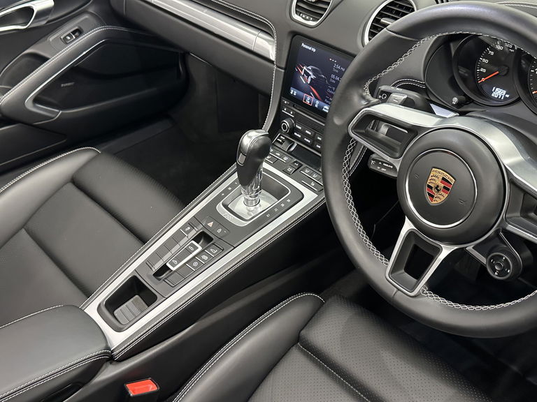 Porsche 718 Boxster