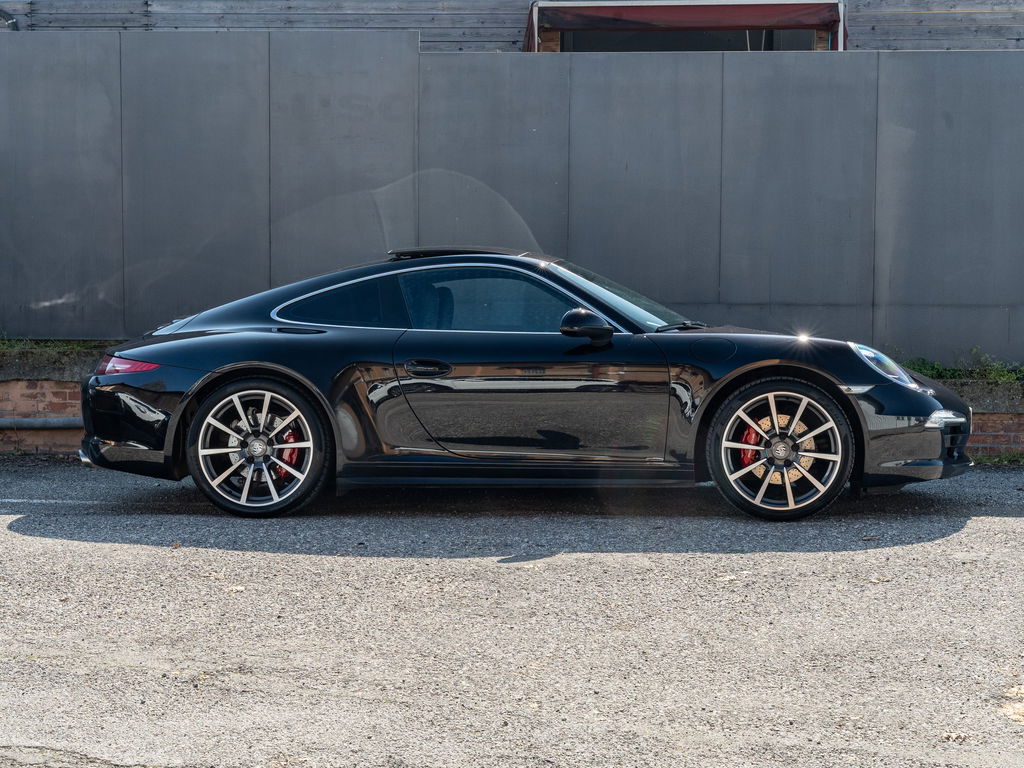 Porsche 991 Carrera 4