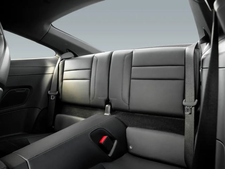 Porsche 992 Carrera 4