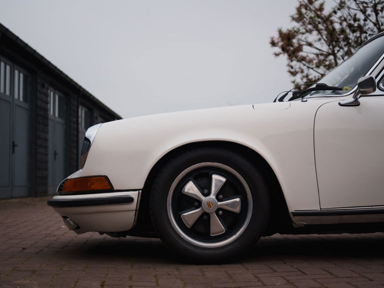 Porsche 911 T (US)