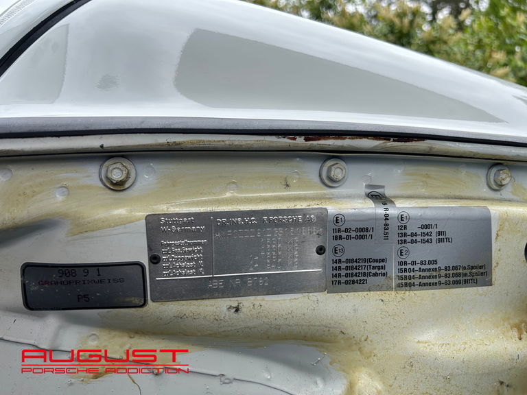 Porsche 911 Carrera 3.2