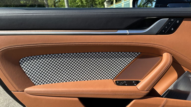 Porsche 992 Sport Classic