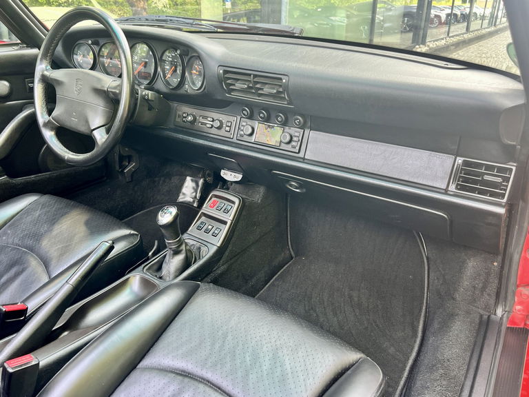 Porsche 993 Carrera 4
