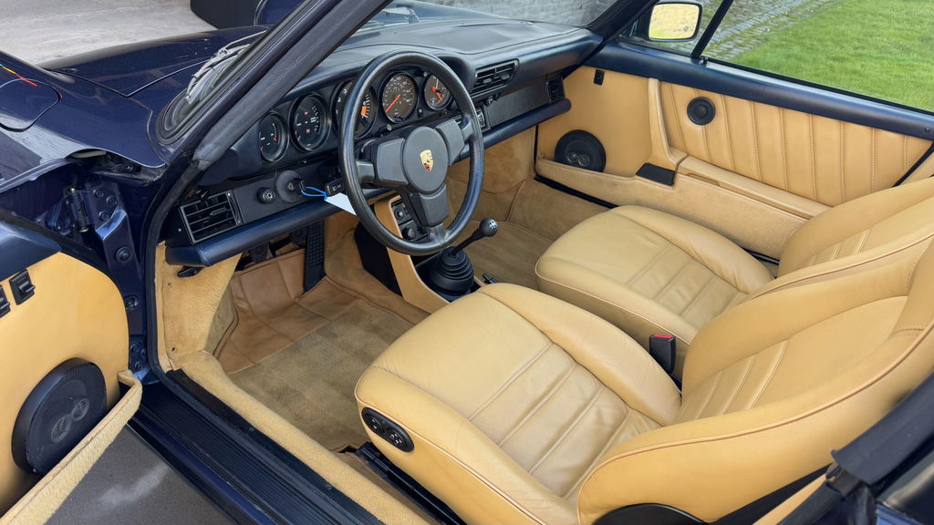 Porsche 911 Carrera 3.2