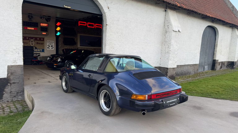 Porsche 911 Carrera 3.2